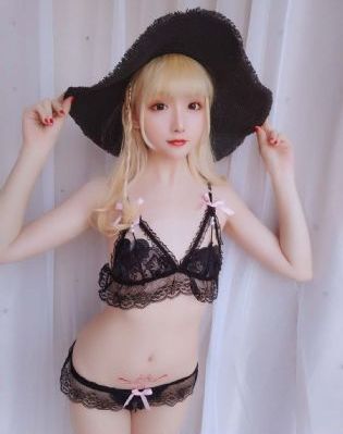 按摩室的女大学生_国产在线观看