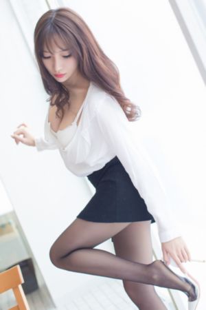 年轻的女邻居在线观看_视频全集