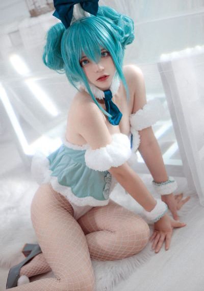 阿娇与冠希13分钟49秒视频_JVID性感写真