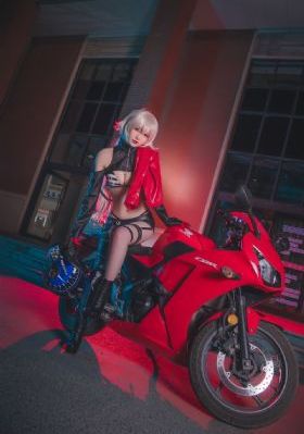 外宿朋友的女人_国产剧免费在线观看